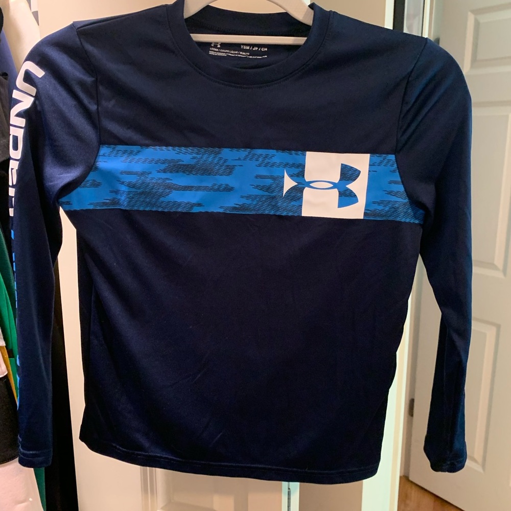 Long sleeve UA boys shirt
